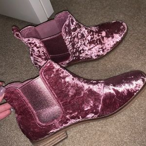 Toms pink velvet booties